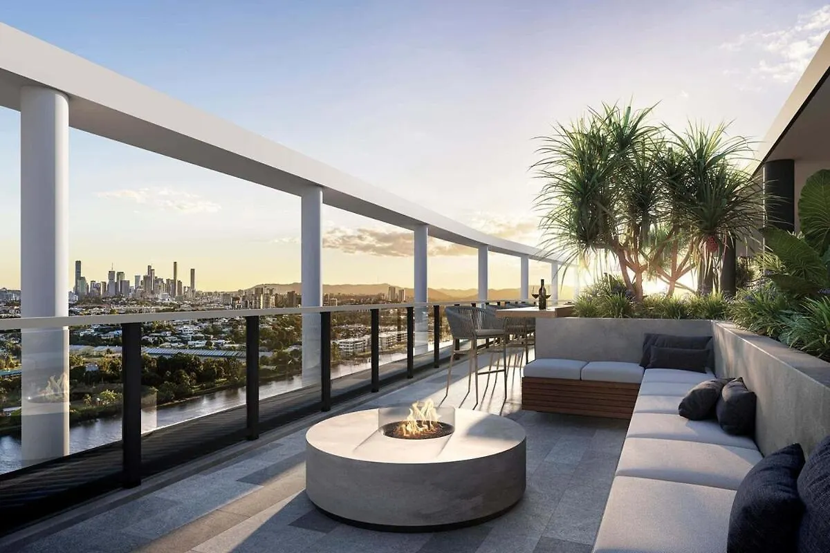River & City View Apt Near Brisbane Airport With Infinity Pool, Spa, Sauna, Steam Room Apartment