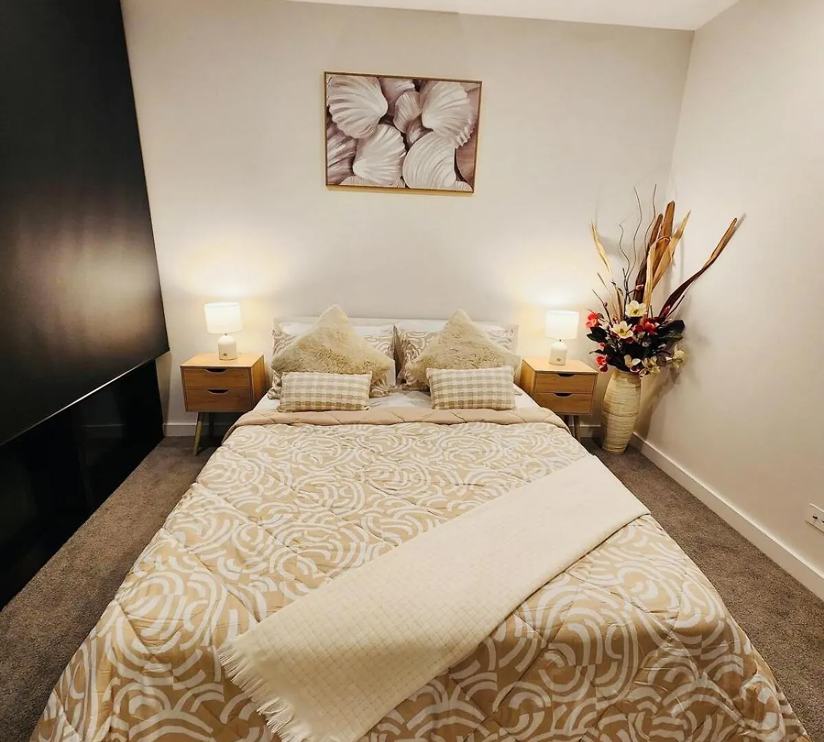 River & City View Apt Near Brisbane Airport With Infinity Pool, Spa, Sauna, Steam Room 0*,